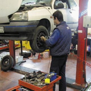 TALLER COCHES 001  IMAGEN FOTOGRAFIA